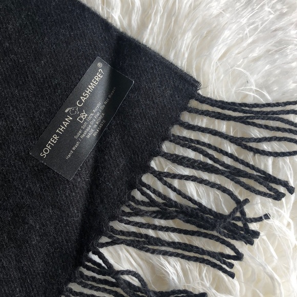 Charcoal scarf 🧣 - Picture 3 of 4